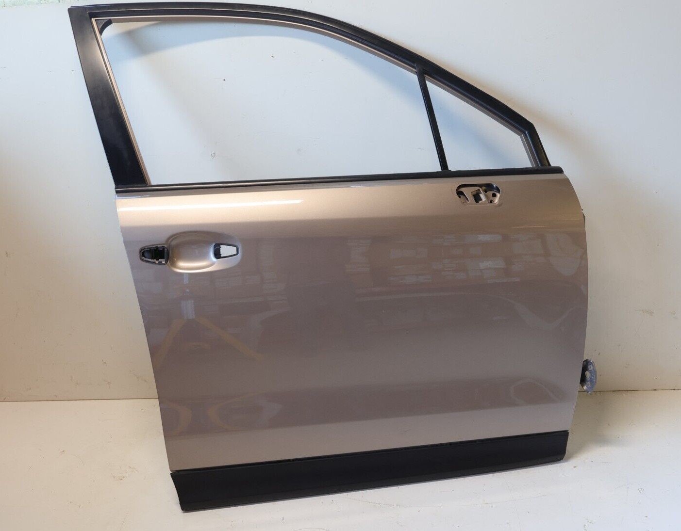 2014-2016 Subaru Forester Passenger Front Door Shell RH Right H4Q OEM