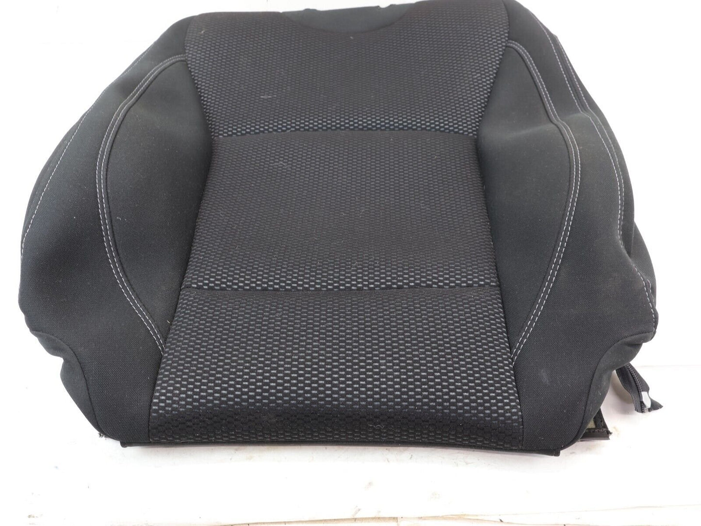 2018-2019 Subaru Outback Front Seat Cover TOP UPPER Cloth Skin RH Passenger OEM