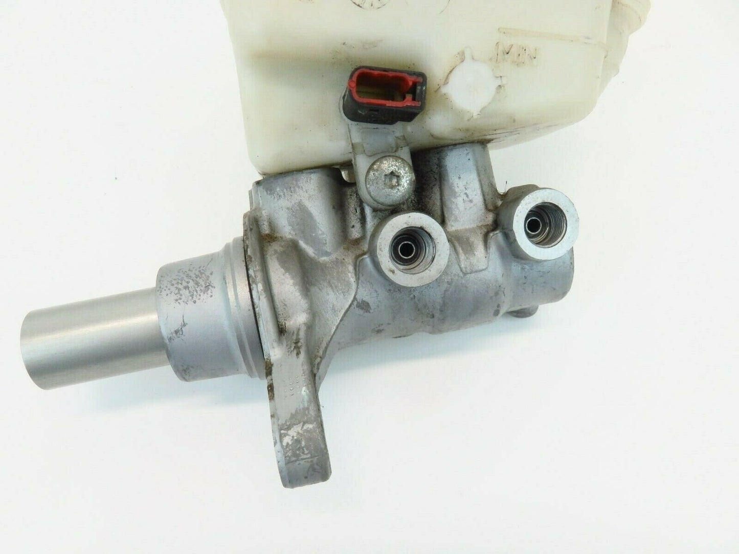2018-2019 Subaru Legacy & Outback Brake Master Cylinder Fluid Reservoir OEM