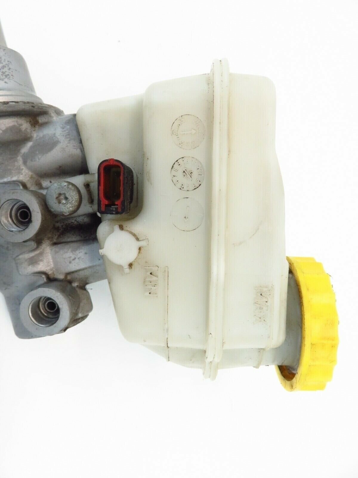 2018-2019 Subaru Legacy & Outback Brake Master Cylinder Fluid Reservoir OEM