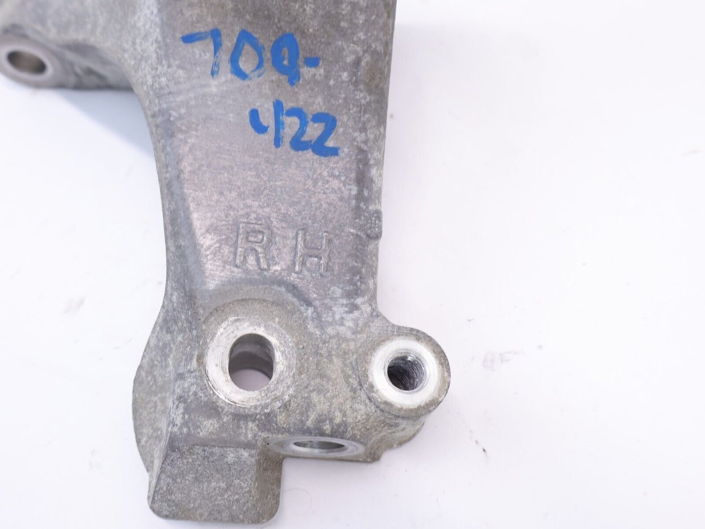 2015-2019 Subaru Outback Passenger Transmission Bracket Motor Mount RH Right OEM