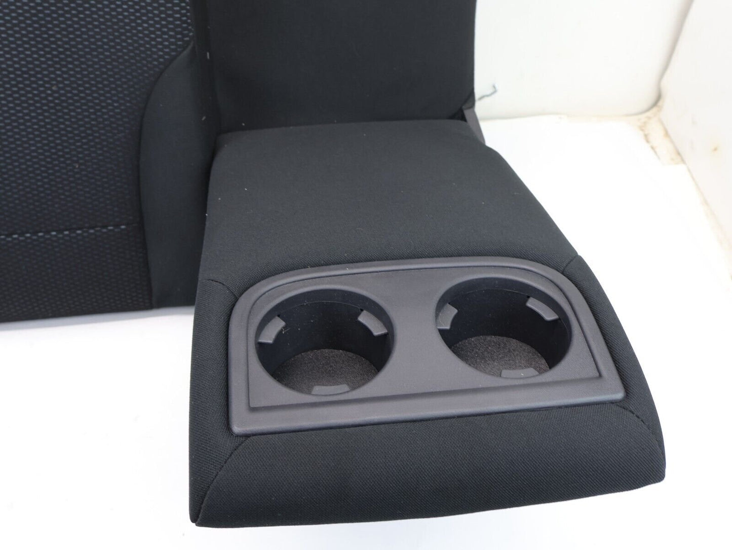 2018-2019 Subaru Outback Rear Seat Cushion & Armrest Upper Right Side Cloth OEM