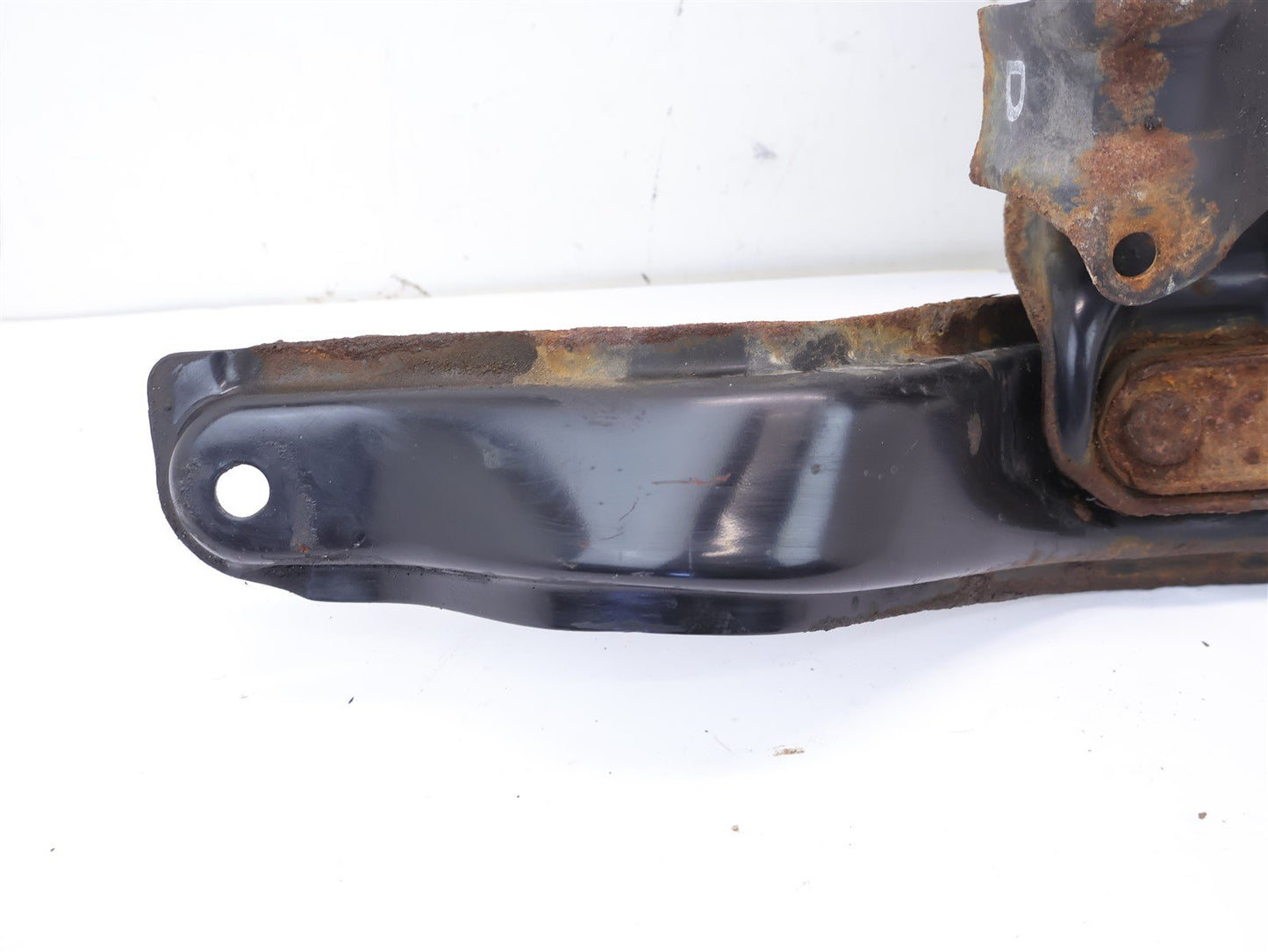 05-07 Subaru Impreza WRX MT Manual Transmission Crossmember Mount Bracket Trans