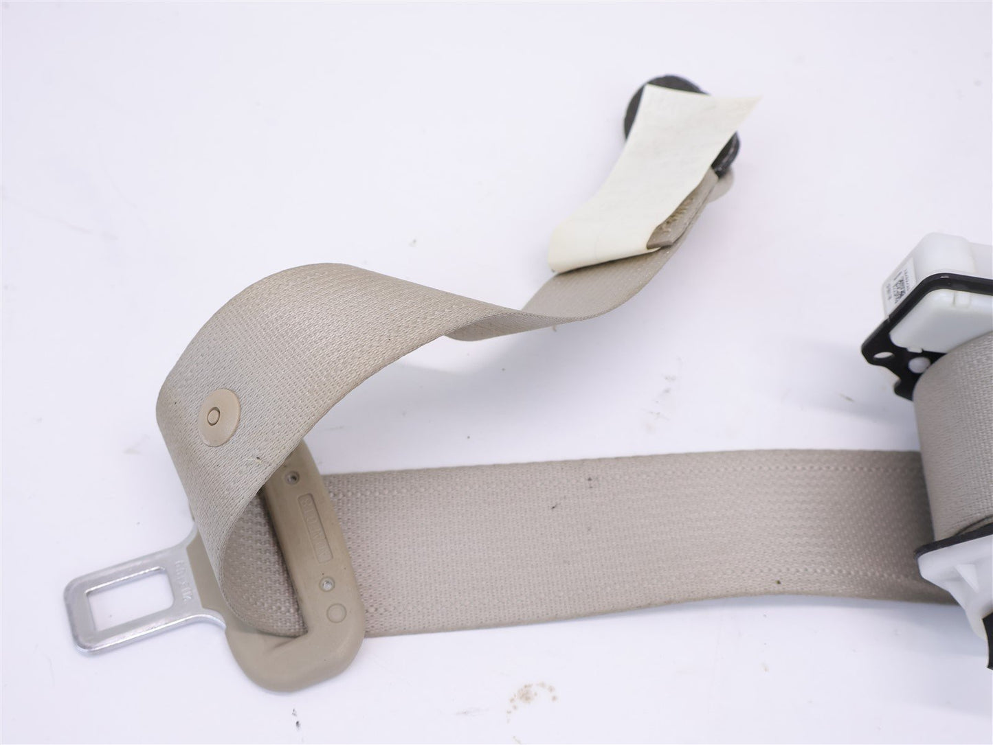 2013-2017 Subaru XV Crosstrek Passenger Rear Seat Belt RH Right Side Ivory OEM