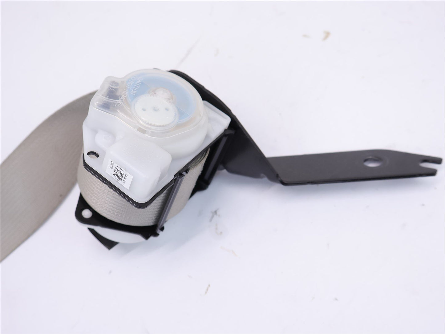 2013-2017 Subaru XV Crosstrek Passenger Rear Seat Belt RH Right Side Ivory OEM