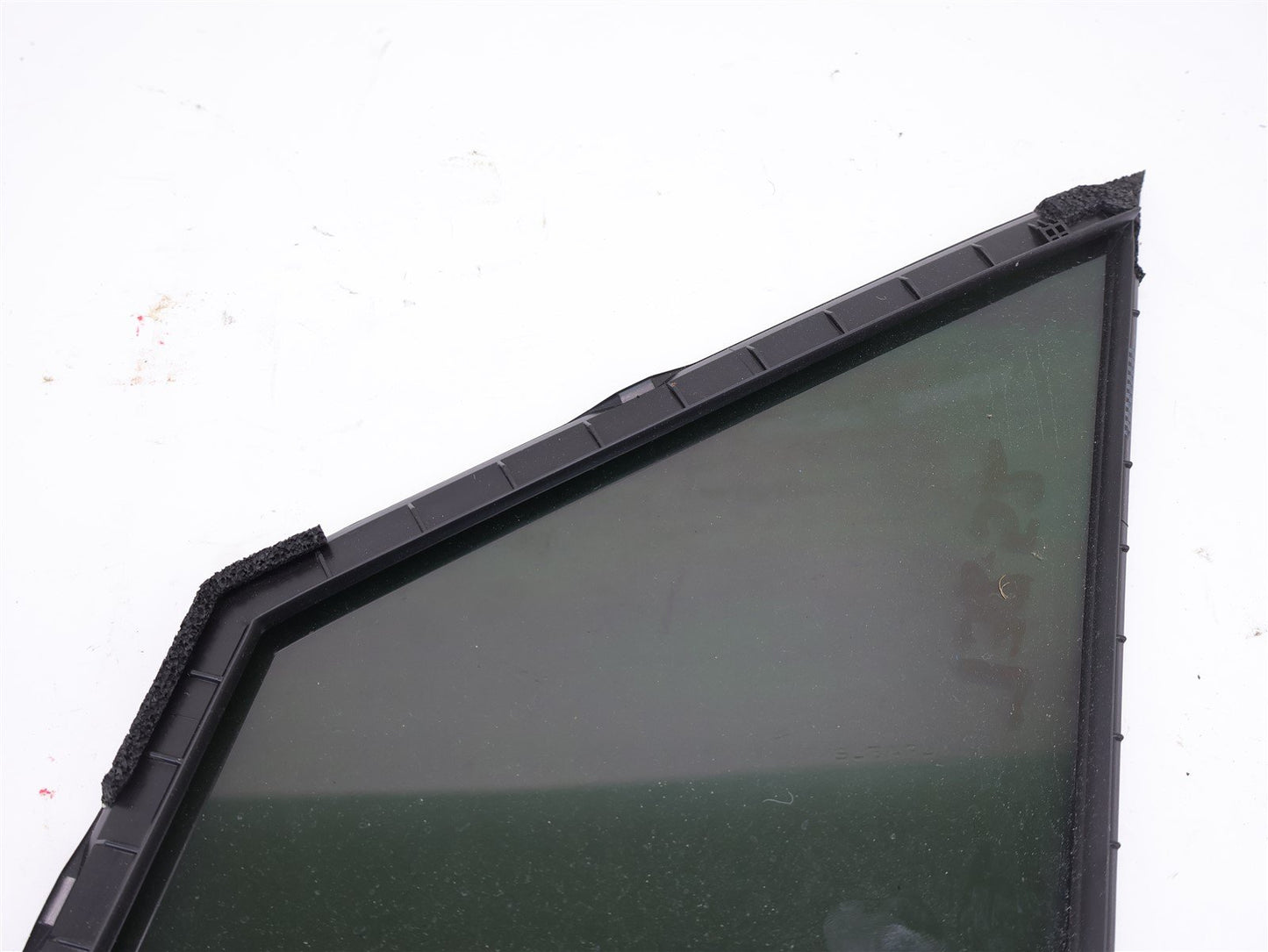 2015-2021 Subaru WRX & STI Front Door Vent Corner Glass Passenger Right RH OEM