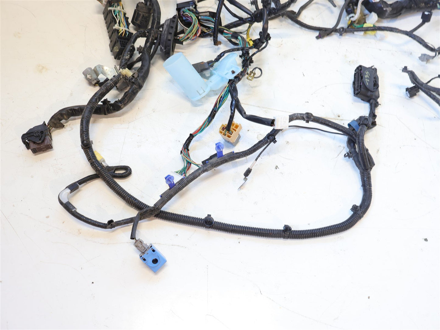 2015 Subaru WRX Wiring Harness 81402VA110 Center Bulkhead 2.0L Engine CVT OEM