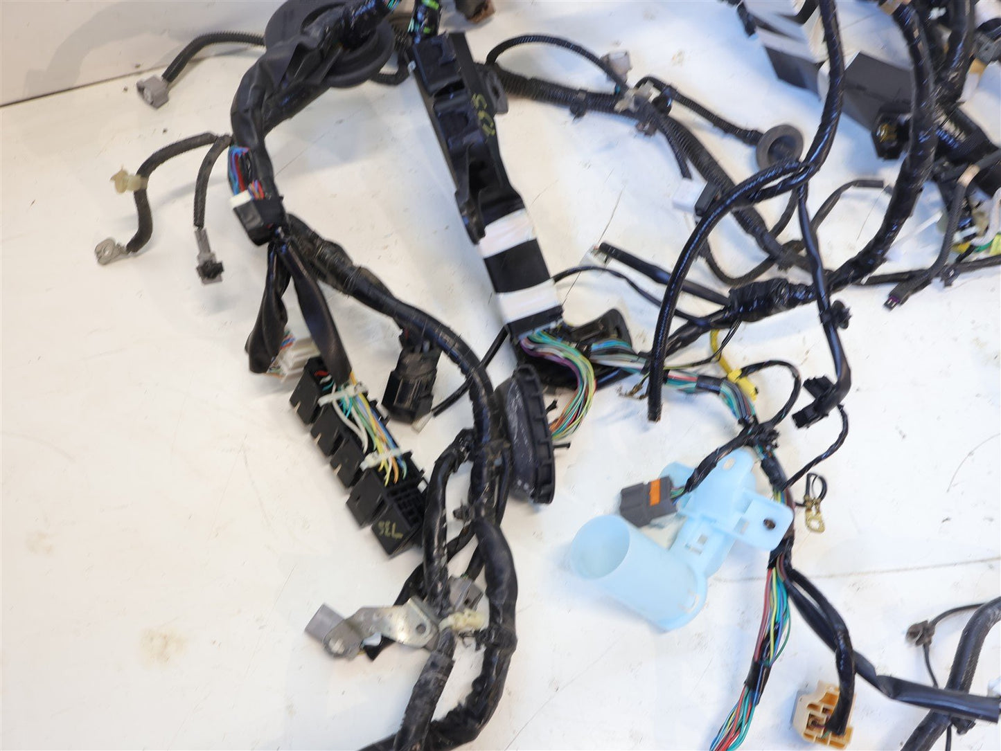2015 Subaru WRX Wiring Harness 81402VA110 Center Bulkhead 2.0L Engine CVT OEM