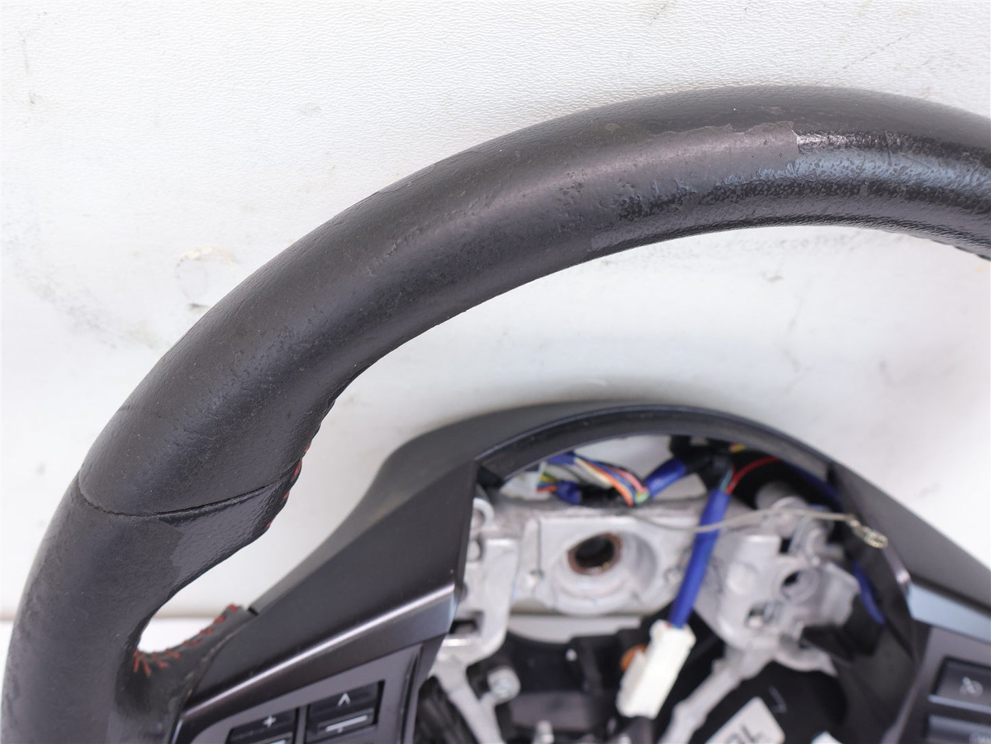 2015 Subaru WRX Driver Wheel Black Leather Red Stitch OEM Scratch 15