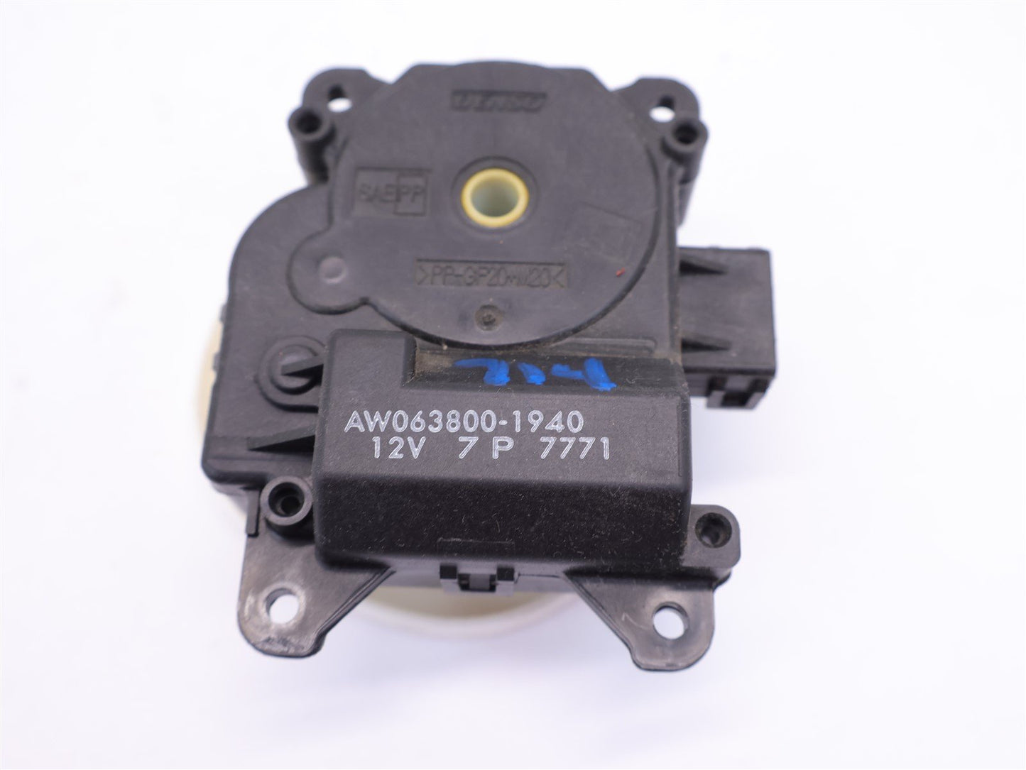 2010-2014 Subaru Legacy Outback Flap Actuator Motor Heater OEM 063800-1940