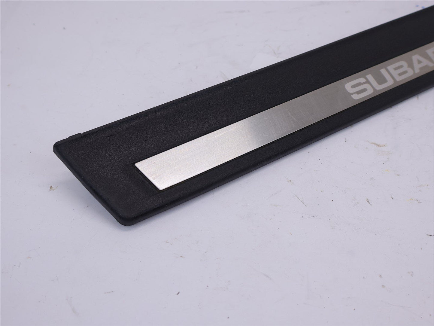 2013 Subaru Outback Front Door Sill Trim 94060AJ13A Driver / Passenger 2010-2014