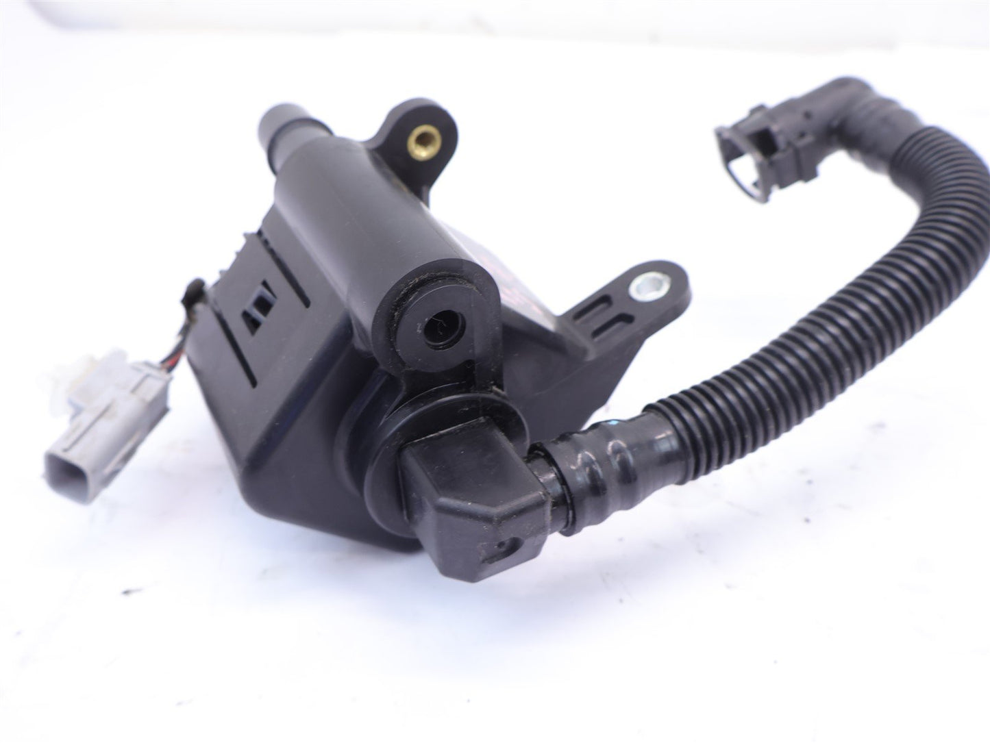 2013-2014 Subaru Outback Charcoal Canister Check Valve Leak EVAP OEM 13-14