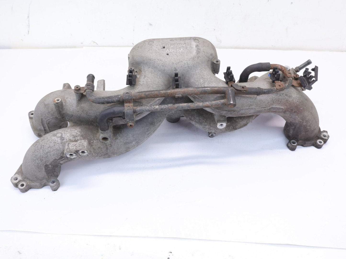 2006-2007 Subaru Legacy Air Intake Manifold Plenum Engine 2.5L Non-Turbo OEM
