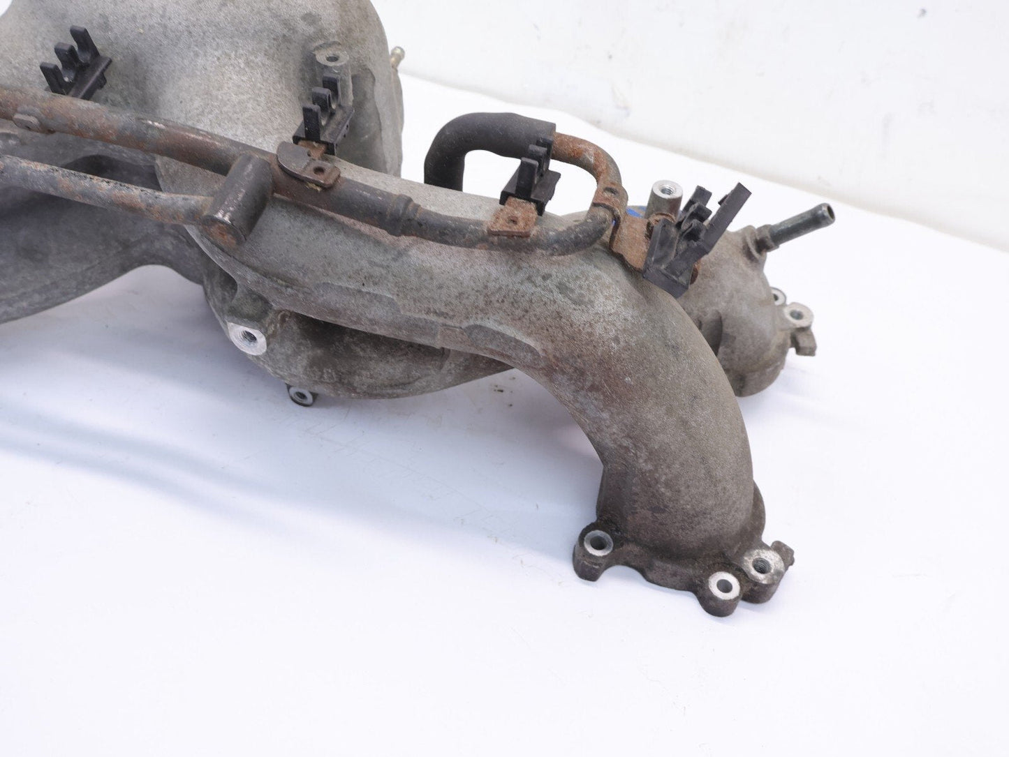2006-2007 Subaru Legacy Air Intake Manifold Plenum Engine 2.5L Non-Turbo OEM