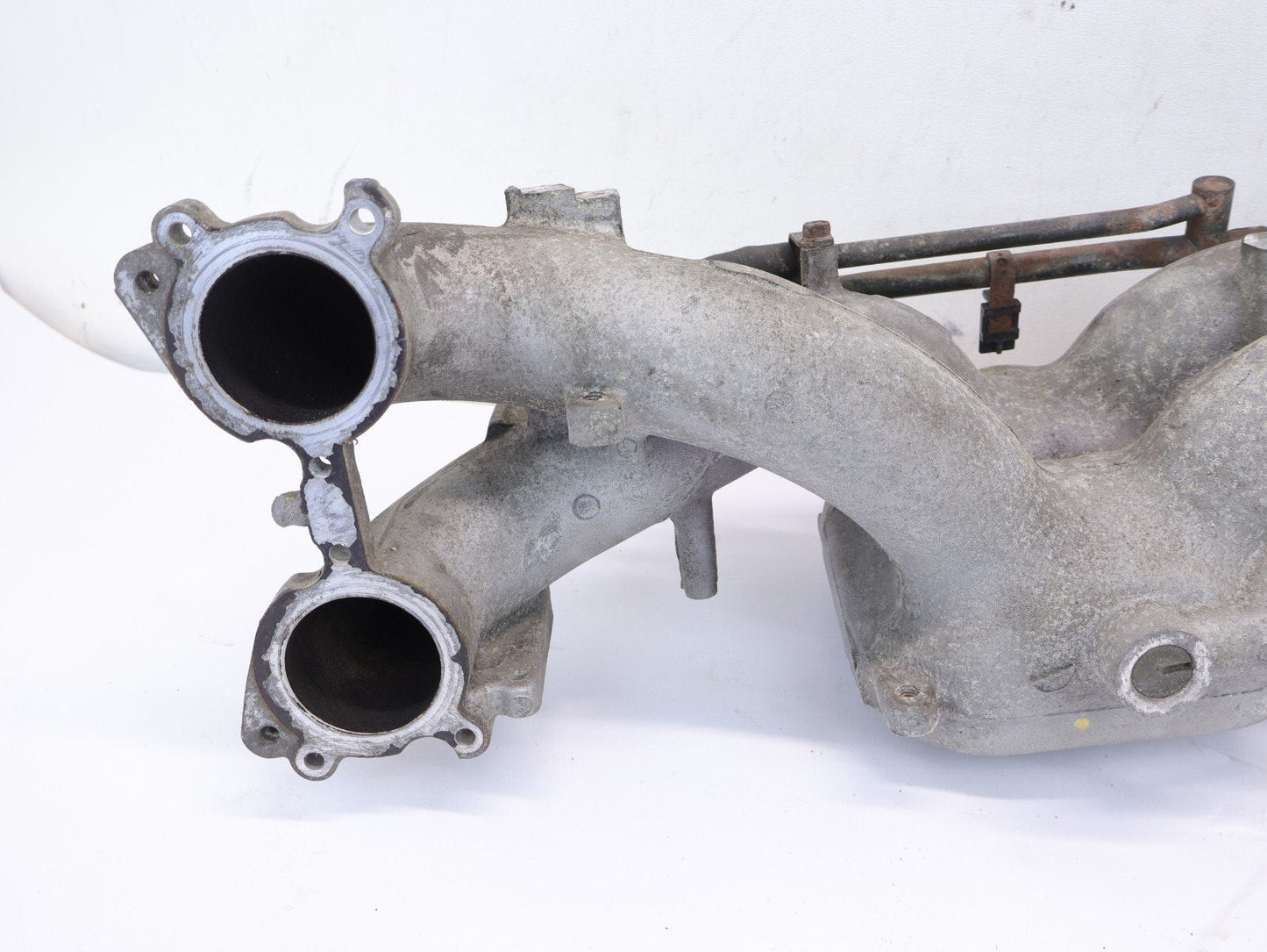 2006-2007 Subaru Legacy Air Intake Manifold Plenum Engine 2.5L Non-Turbo OEM