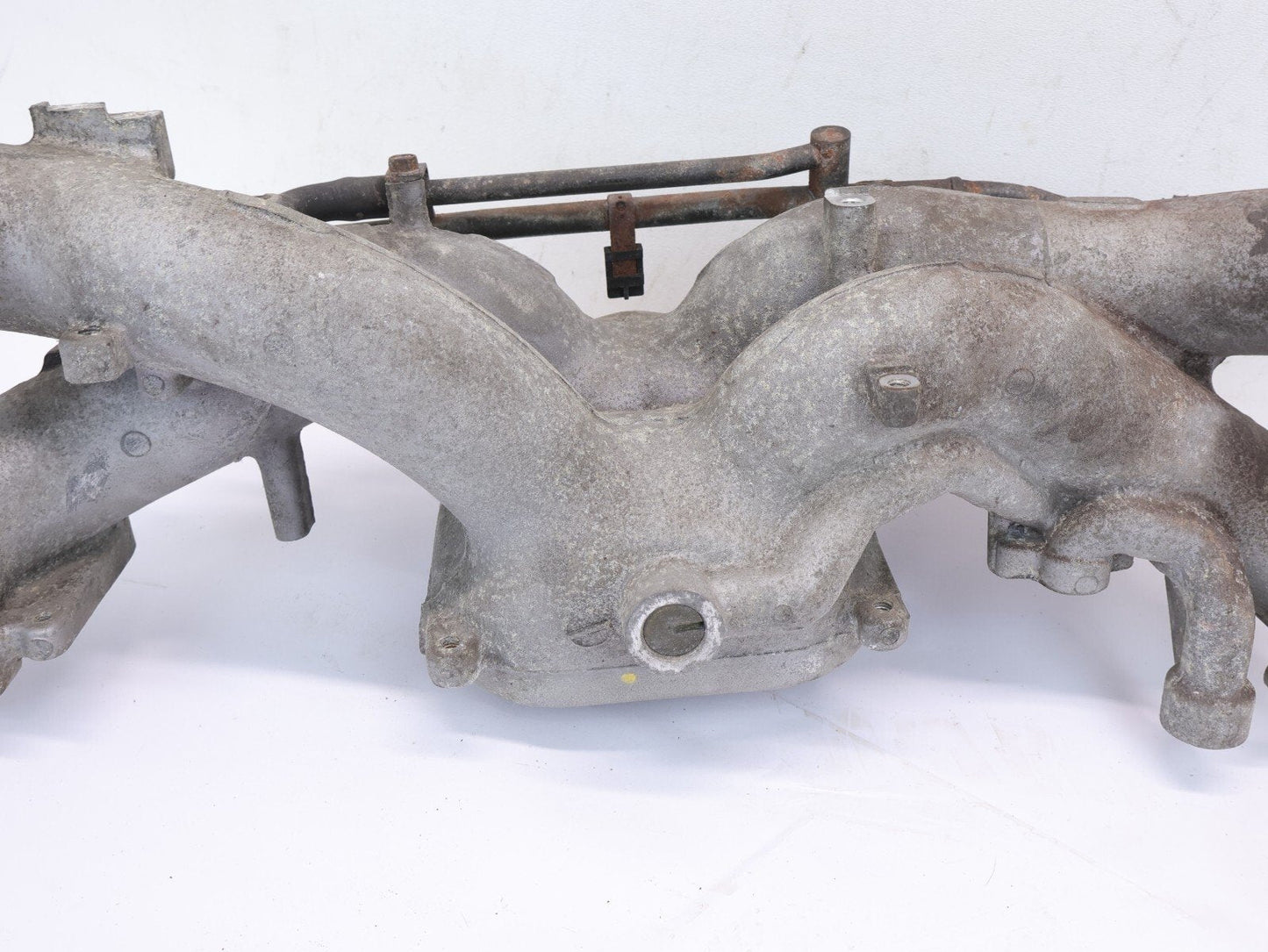 2006-2007 Subaru Legacy Air Intake Manifold Plenum Engine 2.5L Non-Turbo OEM