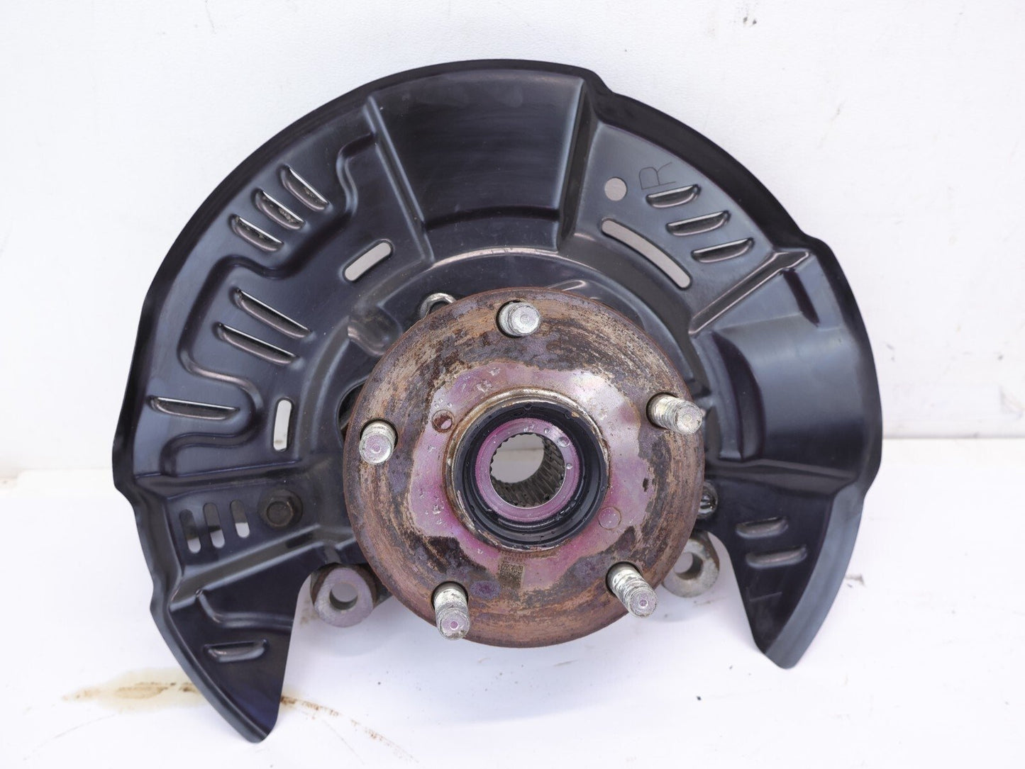 2023-24 Subaru Forester Wilderness Passenger Front Spindle Assembly RH Right OEM