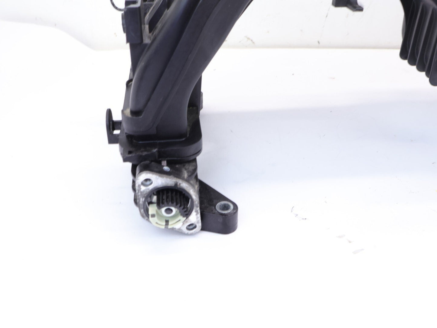 2019-2024 Subaru Forester Air Intake Manifold Plenum 2.5L Engine OEM