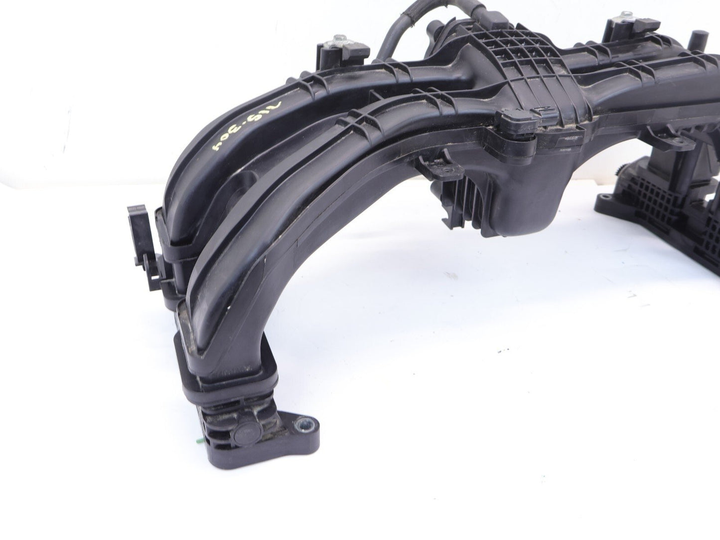 2019-2024 Subaru Forester Air Intake Manifold Plenum 2.5L Engine OEM