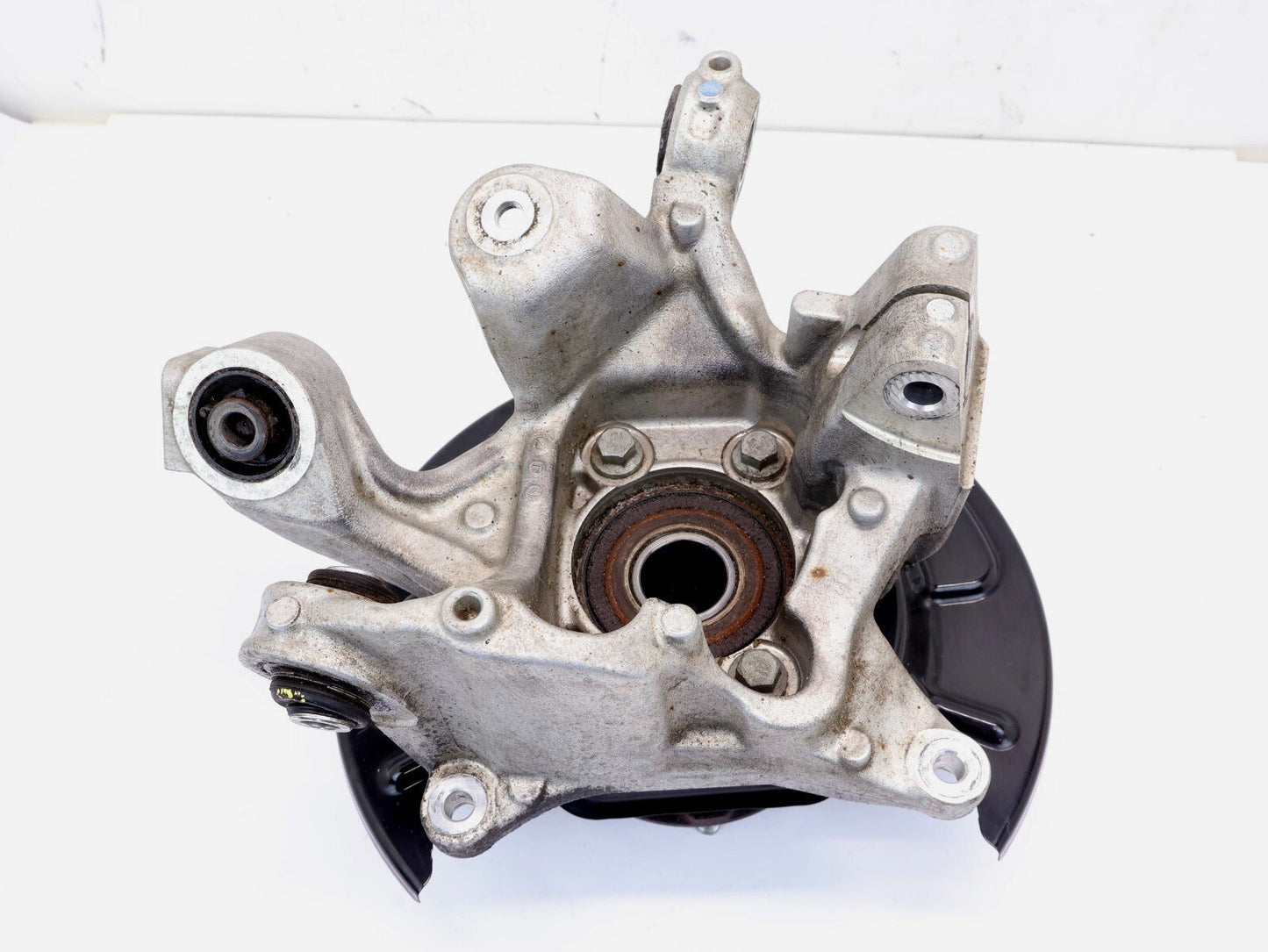 2022-2024 Subaru Forester Wilderness Passenger Rear Spindle Knuckle RH Right OEM