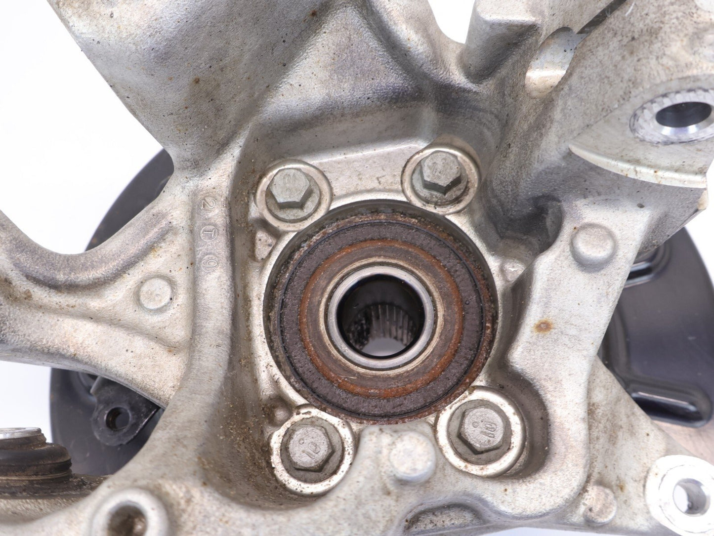 2022-2024 Subaru Forester Wilderness Passenger Rear Spindle Knuckle RH Right OEM