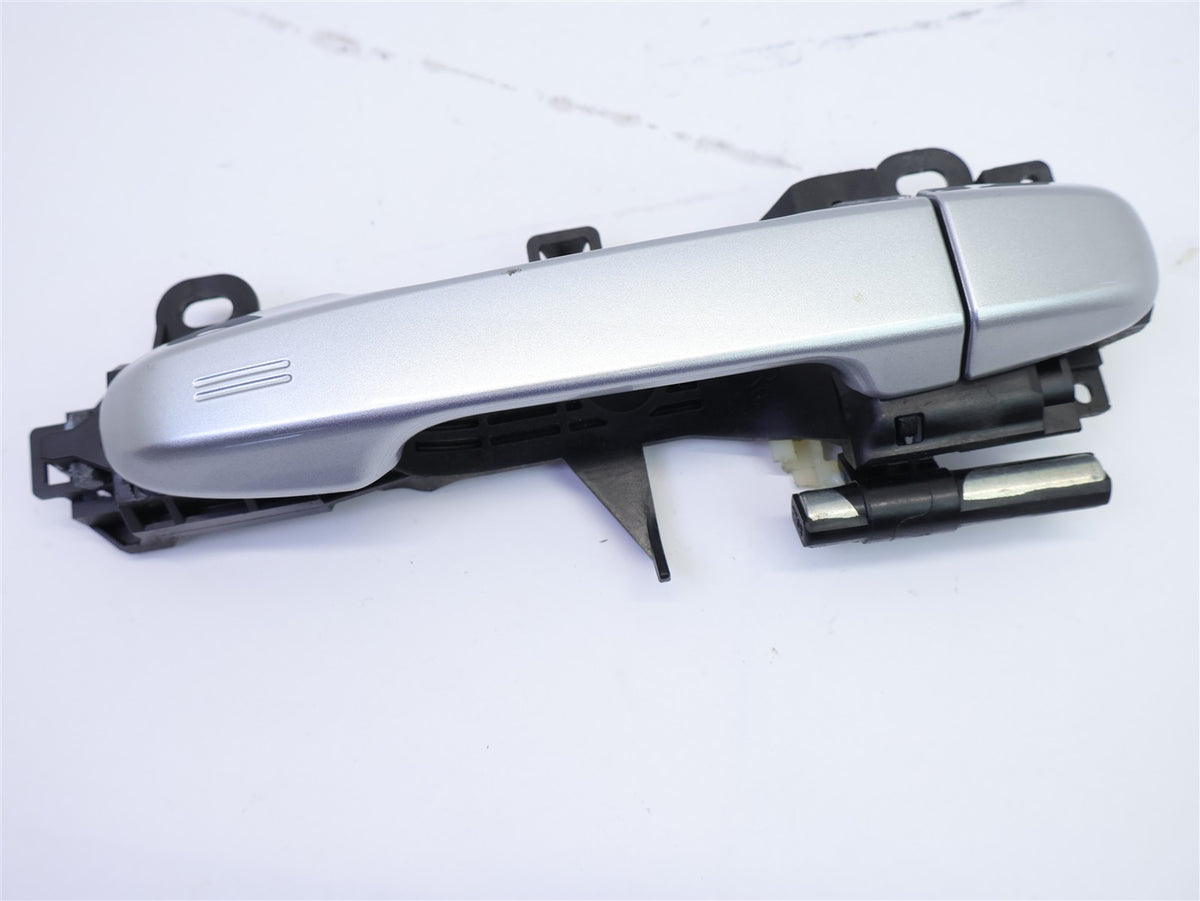 2019-2024 Subaru Forester Passenger Front Door Handle Exterior Black D4S RH OEM
