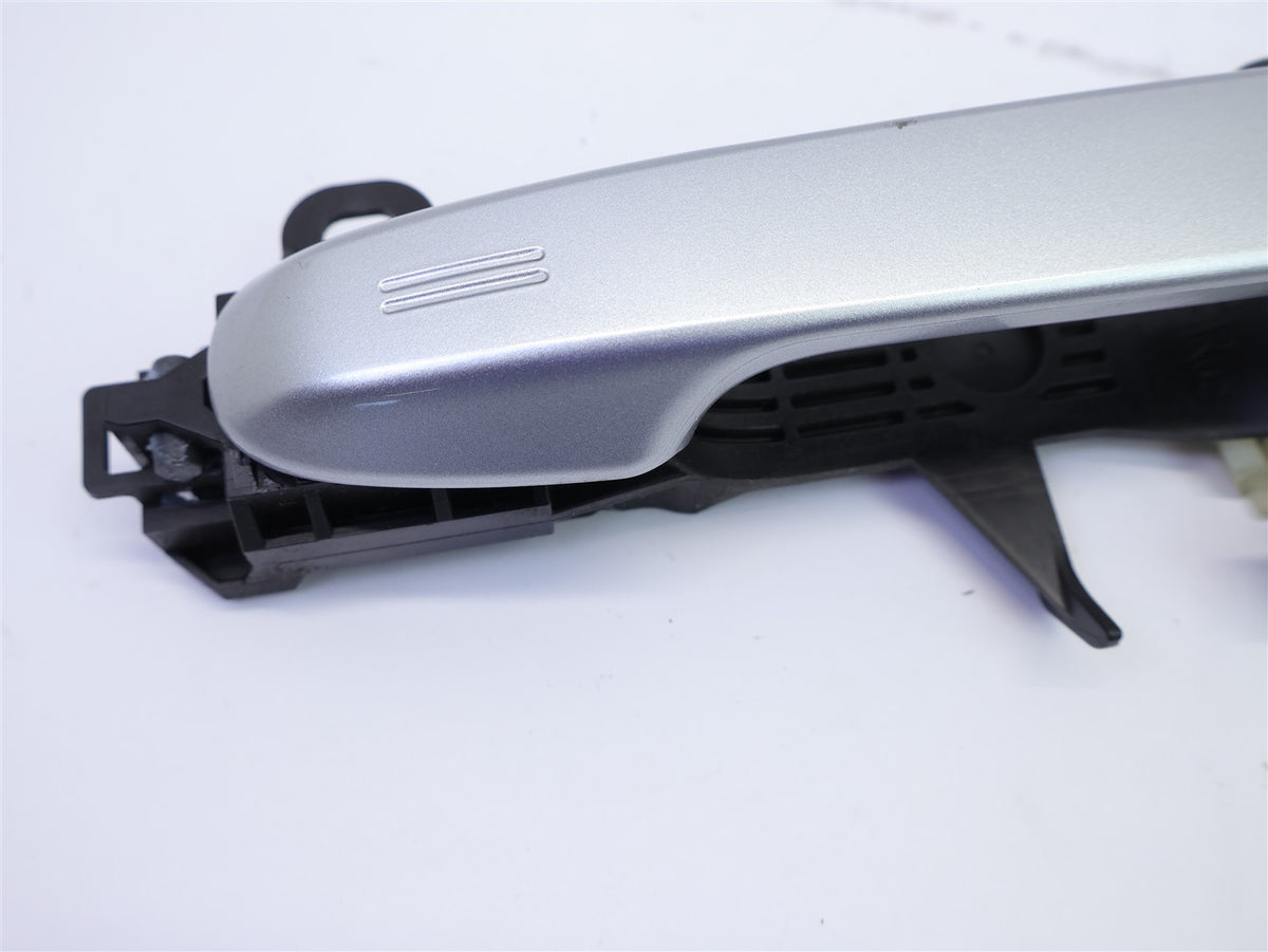 2019-2024 Subaru Forester Passenger Front Door Handle Exterior Black D4S RH OEM