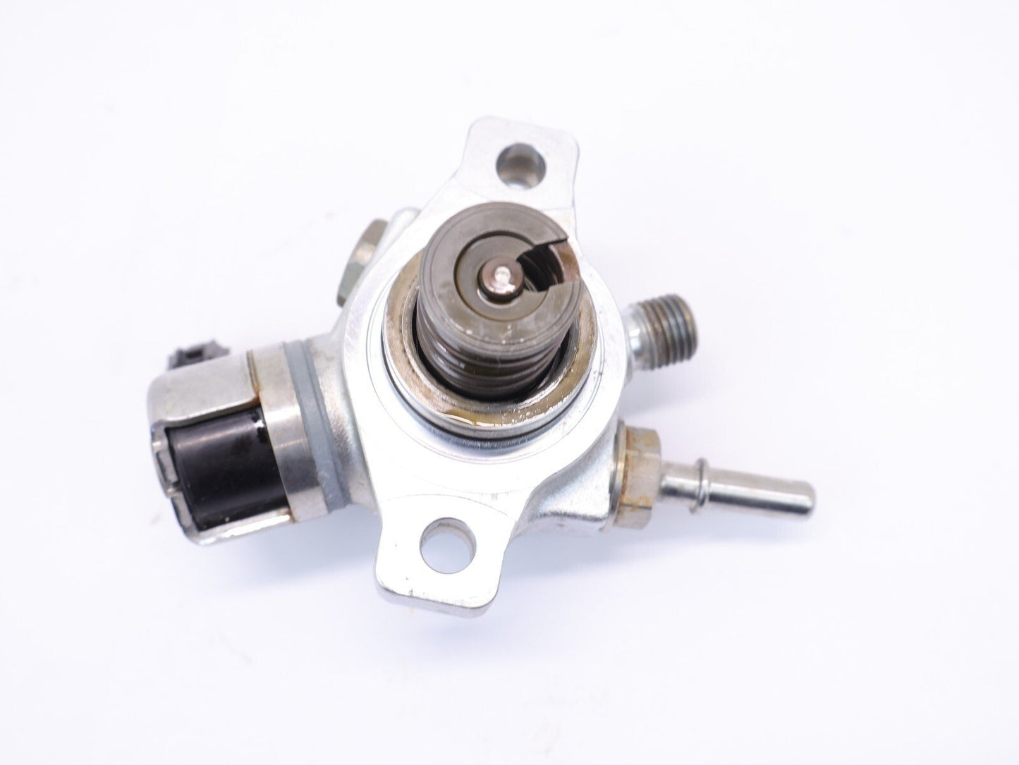 2020-2024 Subaru Forester High Pressure Fuel Pump 16625AA120 OEM