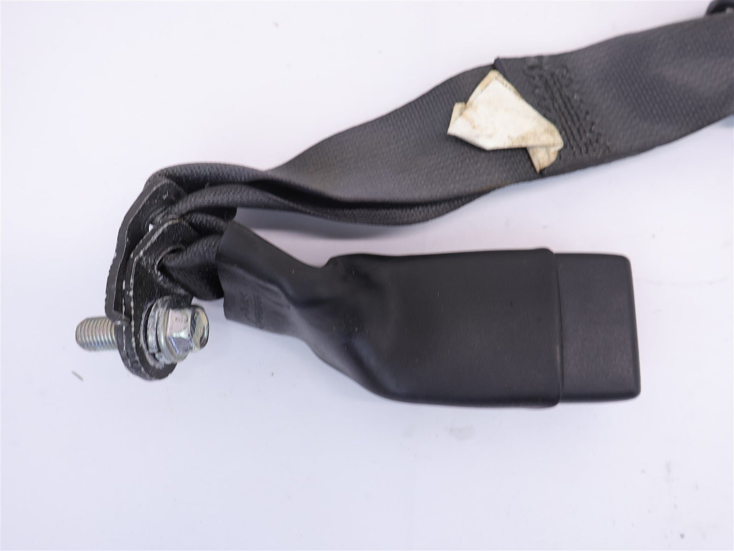 2005-2009 Subaru Legacy GT Sedan Seat Belt Buckle Rear Center Black OEM