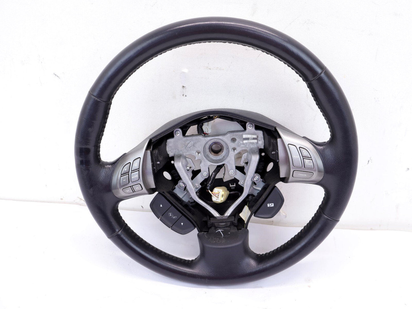 2008-2009 Subaru Legacy GT Wheel w/ Controls Black Leather Driver OEM 08-09
