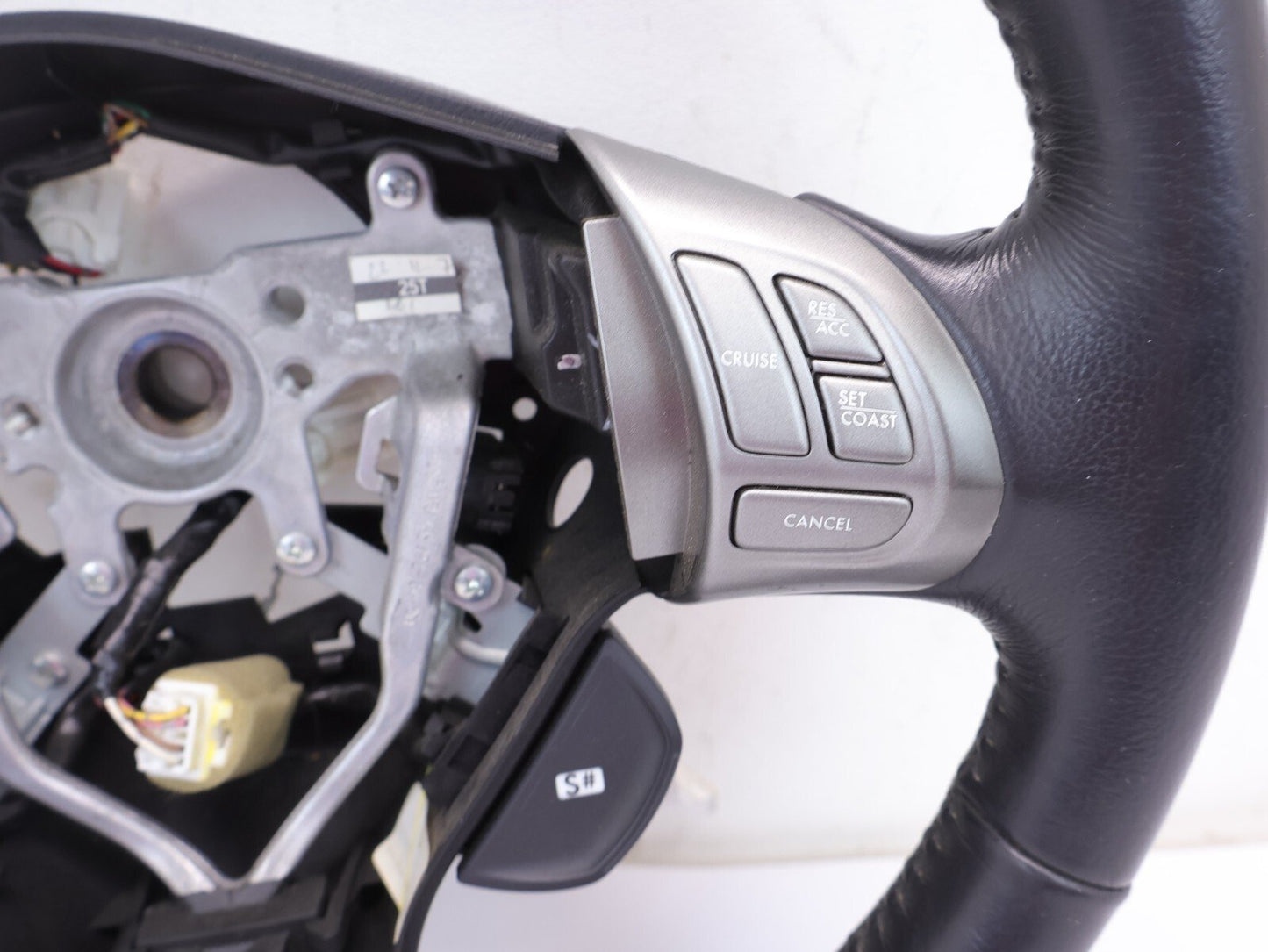 2008-2009 Subaru Legacy GT Wheel w/ Controls Black Leather Driver OEM 08-09