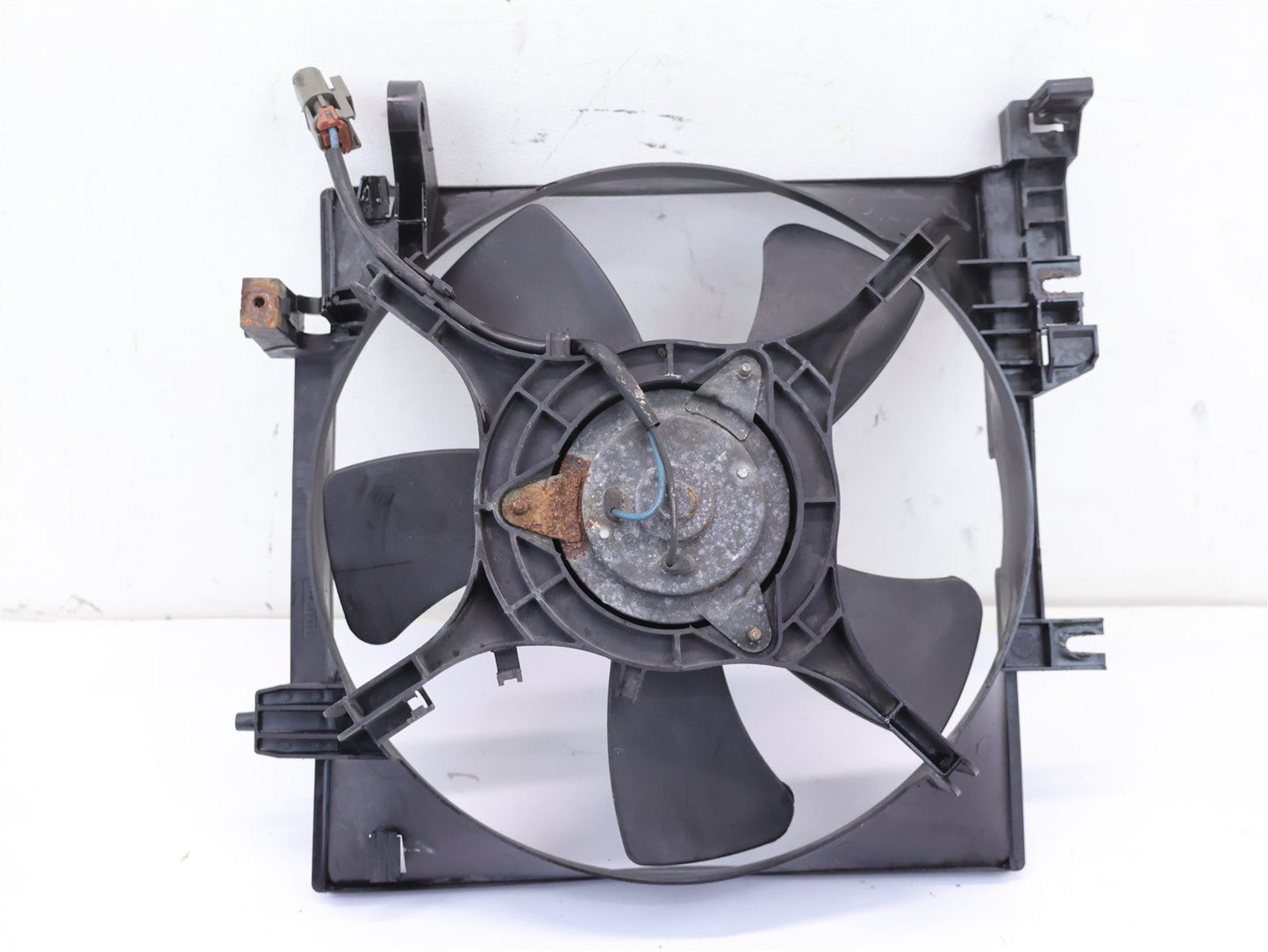2005-2009 Subaru Legacy GT Radiator Cooling Fan Left Side 2.5L Turbo OEM 05-09