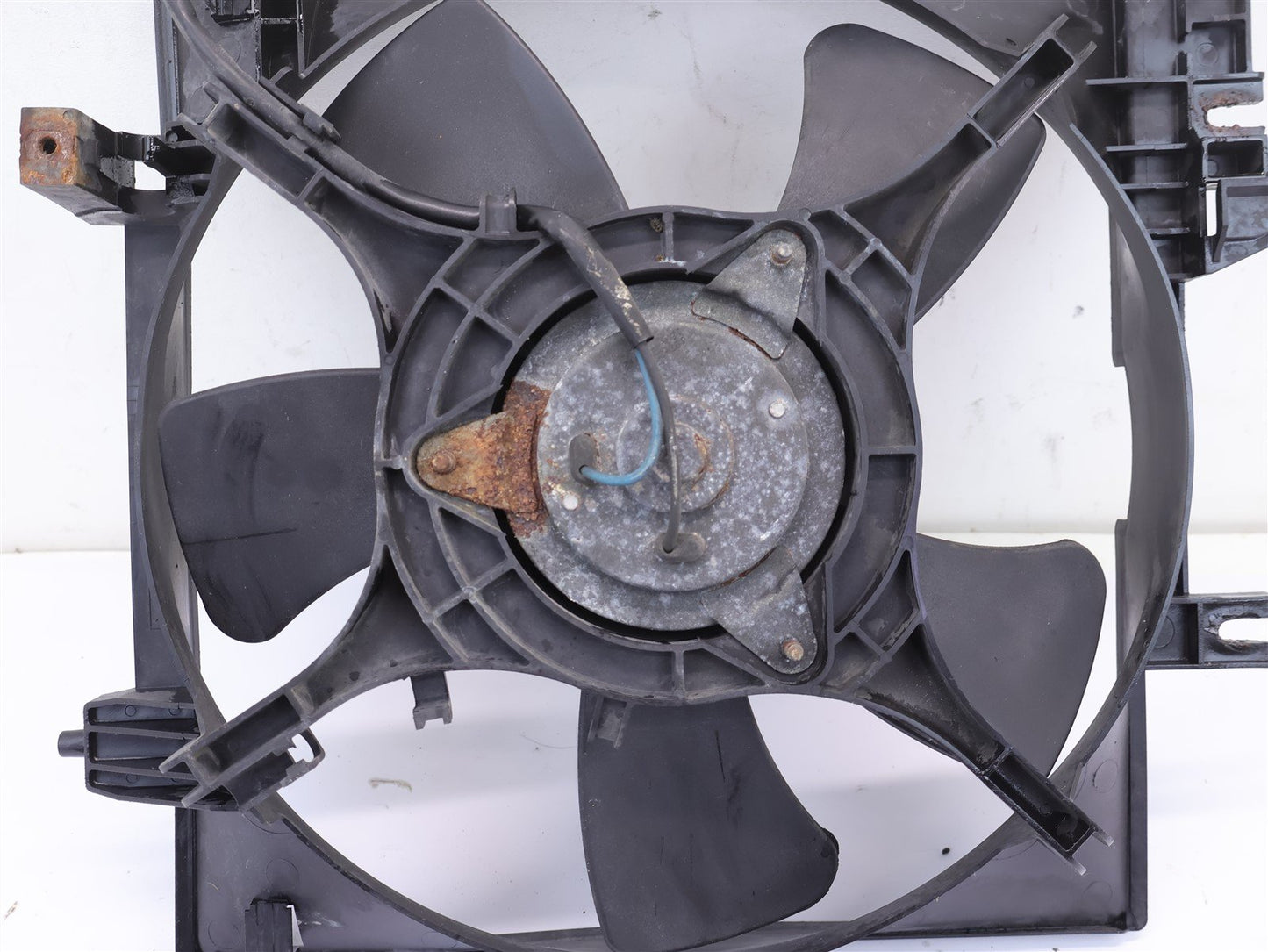 2005-2009 Subaru Legacy GT Radiator Cooling Fan Left Side 2.5L Turbo OEM 05-09