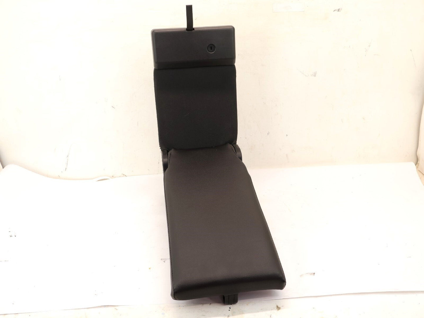 2007-2009 Subaru Legacy GT Sedan Center Rear Armrest Arm Rest Leather OEM