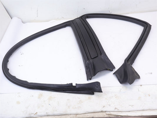 2005-2009 Subaru Legacy GT Sedan Driver Exterior B Pillar Trim Panel Seal LH OEM