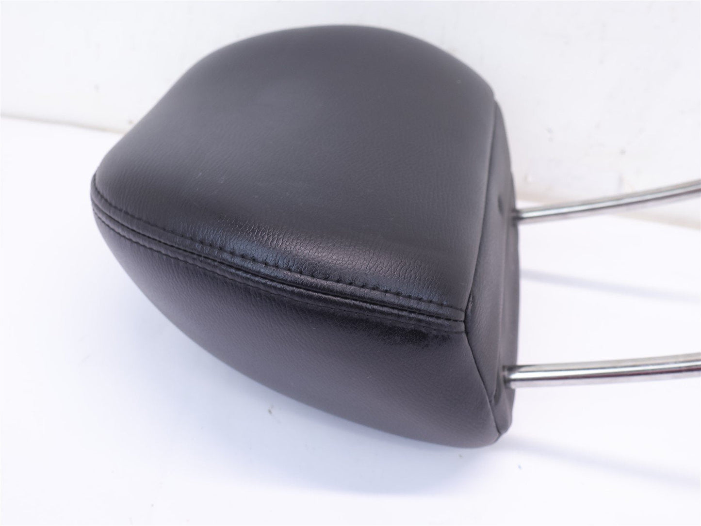 2005-2009 Subaru Legacy GT Front Seat Headrest Leather Left or Right OEM 05-09