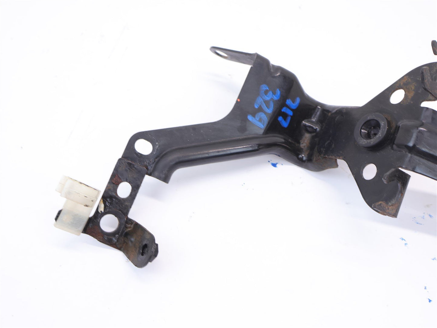 2005-2009 Subaru Legacy GT ABS Brake Pump Module Bracket Mount Support OEM