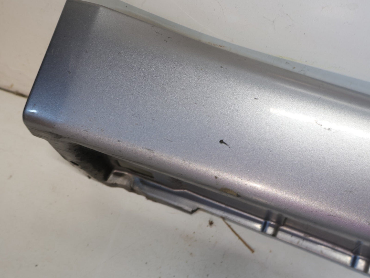2005-2009 Subaru Legacy GT Passenger Side Skirt Bottom Rocker A7K RH SEDAN OEM
