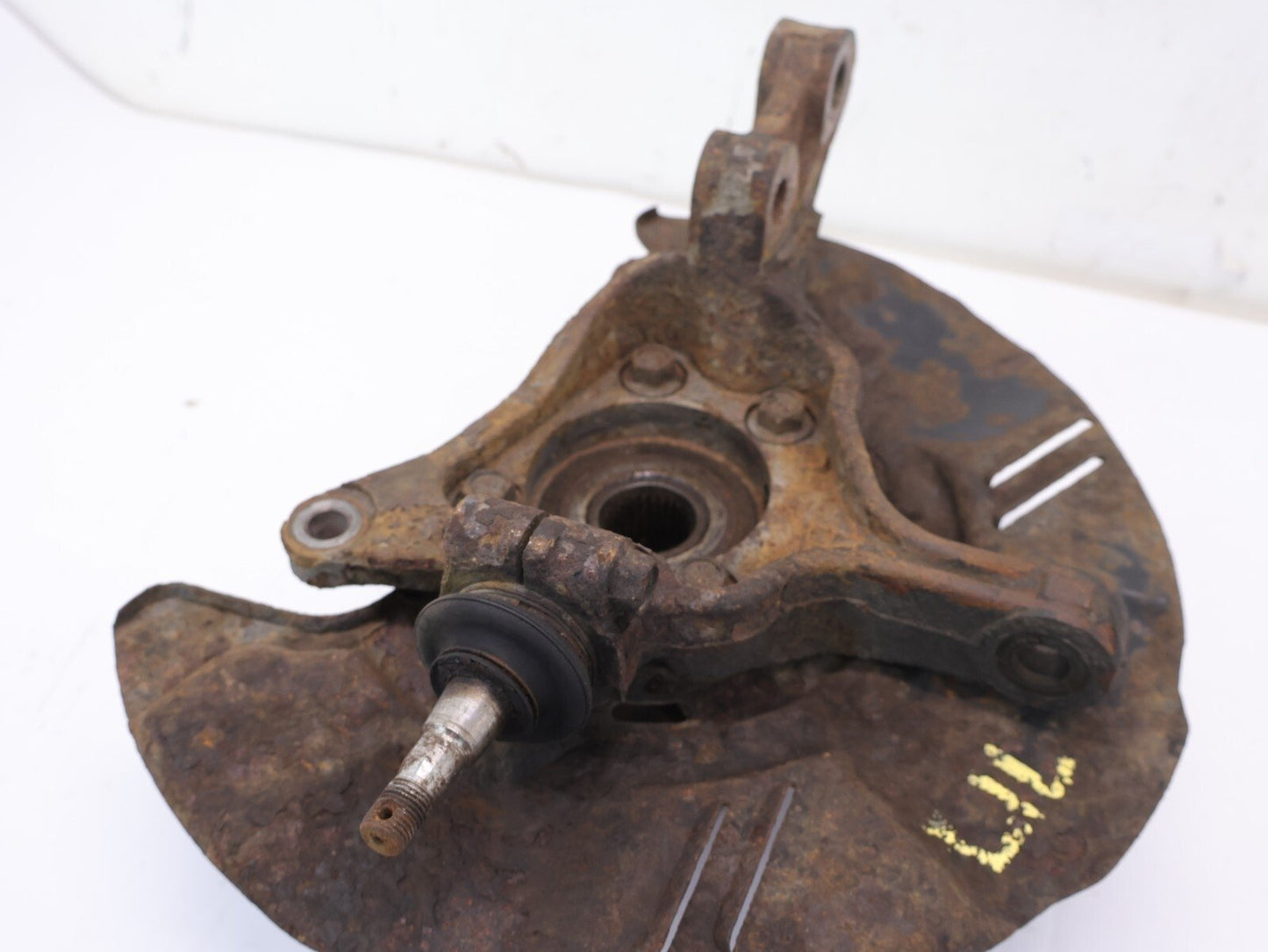 2005-2009 Subaru Legacy GT Driver Front Spindle Knuckle Hub Assembly LH OEM