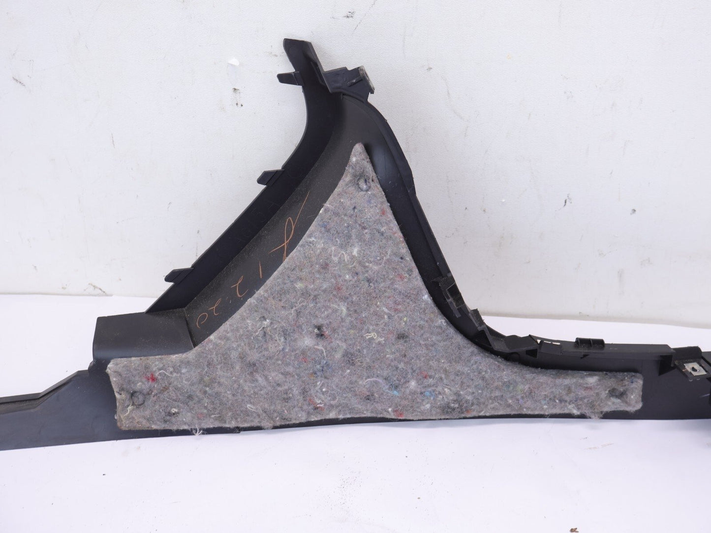 2008-2009 Subaru Legacy GT Passenger Side Center Console Trim RH 66073AG15A