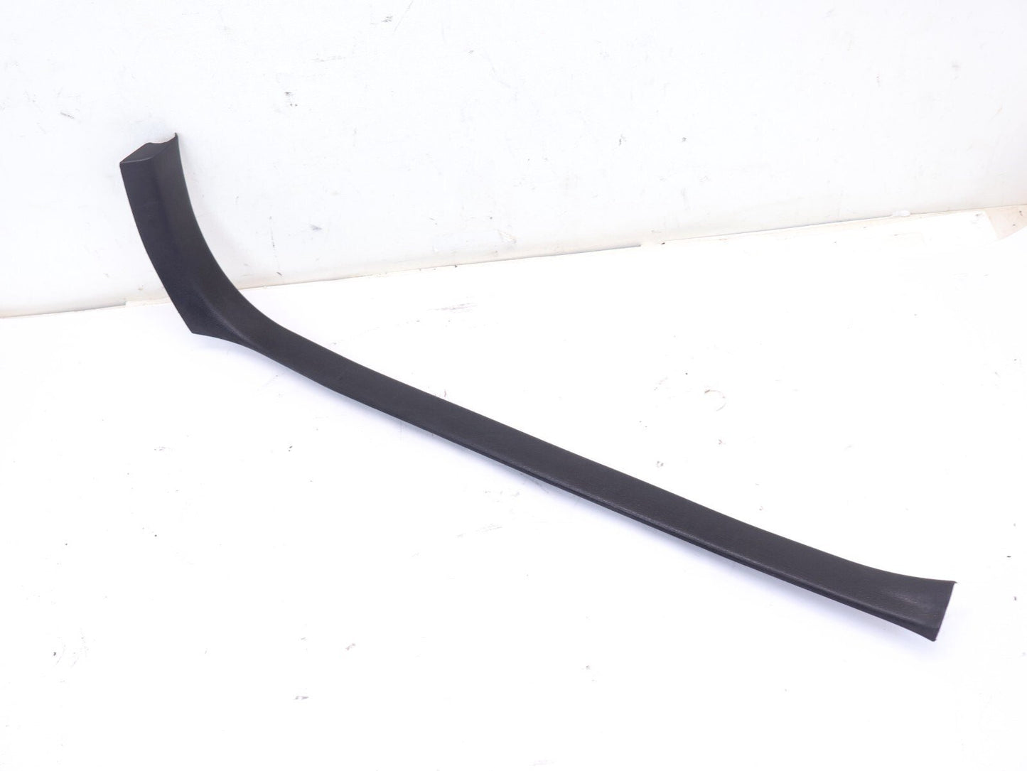 2005-2009 Subaru Legacy GT Passenger Front Door Sill Trim 94060AG11A RH OEM