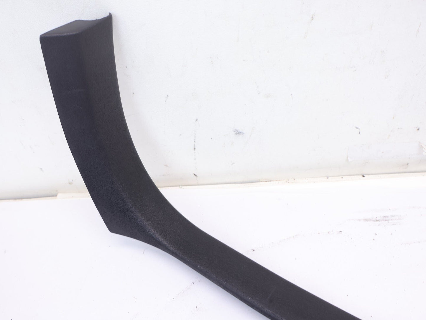 2005-2009 Subaru Legacy GT Passenger Front Door Sill Trim 94060AG11A RH OEM