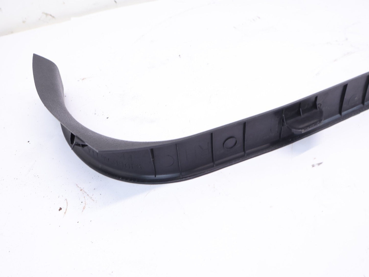 2005-2009 Subaru Legacy GT Passenger Front Door Sill Trim 94060AG11A RH OEM