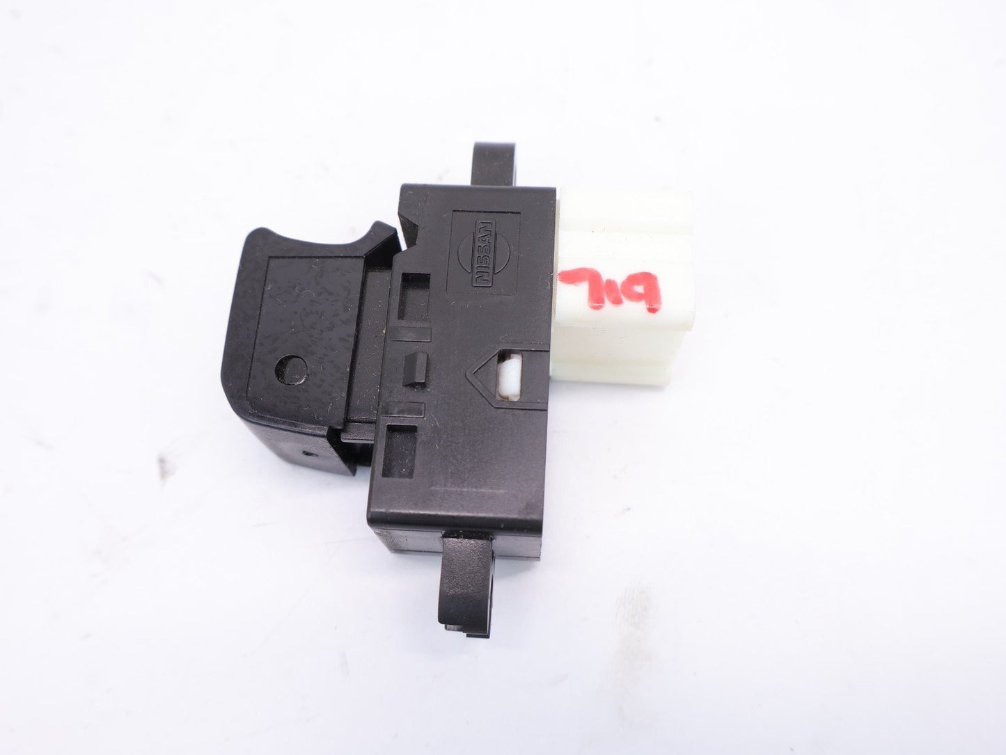 2009-2013 Subaru Forester Window Switch 83071FG110 Left Rear Power OEM 09-13