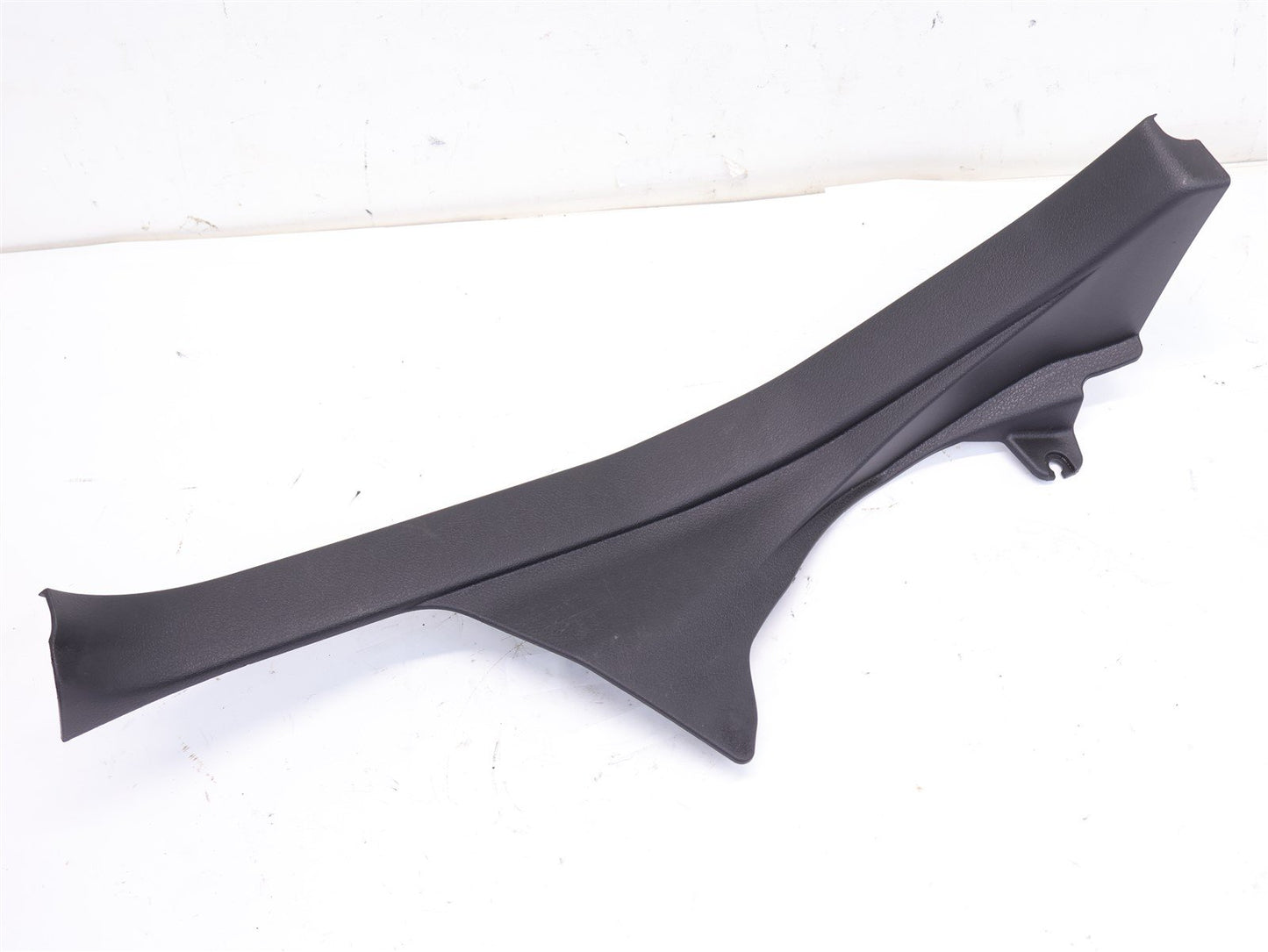 2009-2013 Subaru Forester Rear Door Sill Scuff Trim Passenger RH OEM 94061SC000