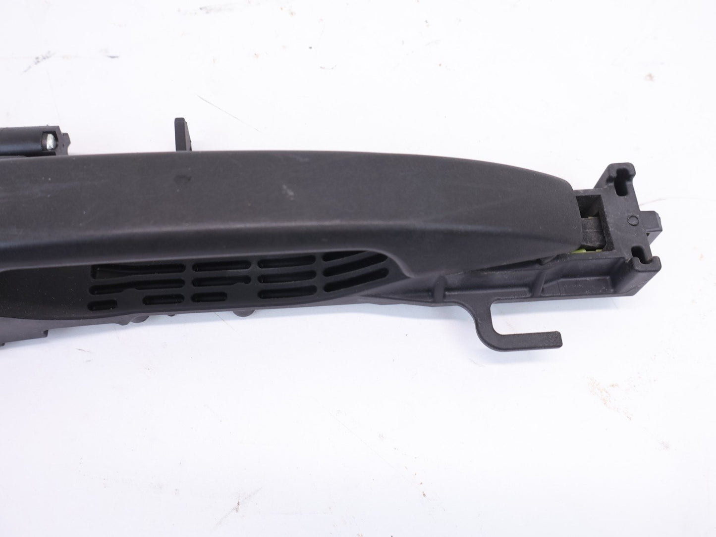 2009-2013 Subaru Forester Passenger Front Door Handle Exterior Black RH OEM