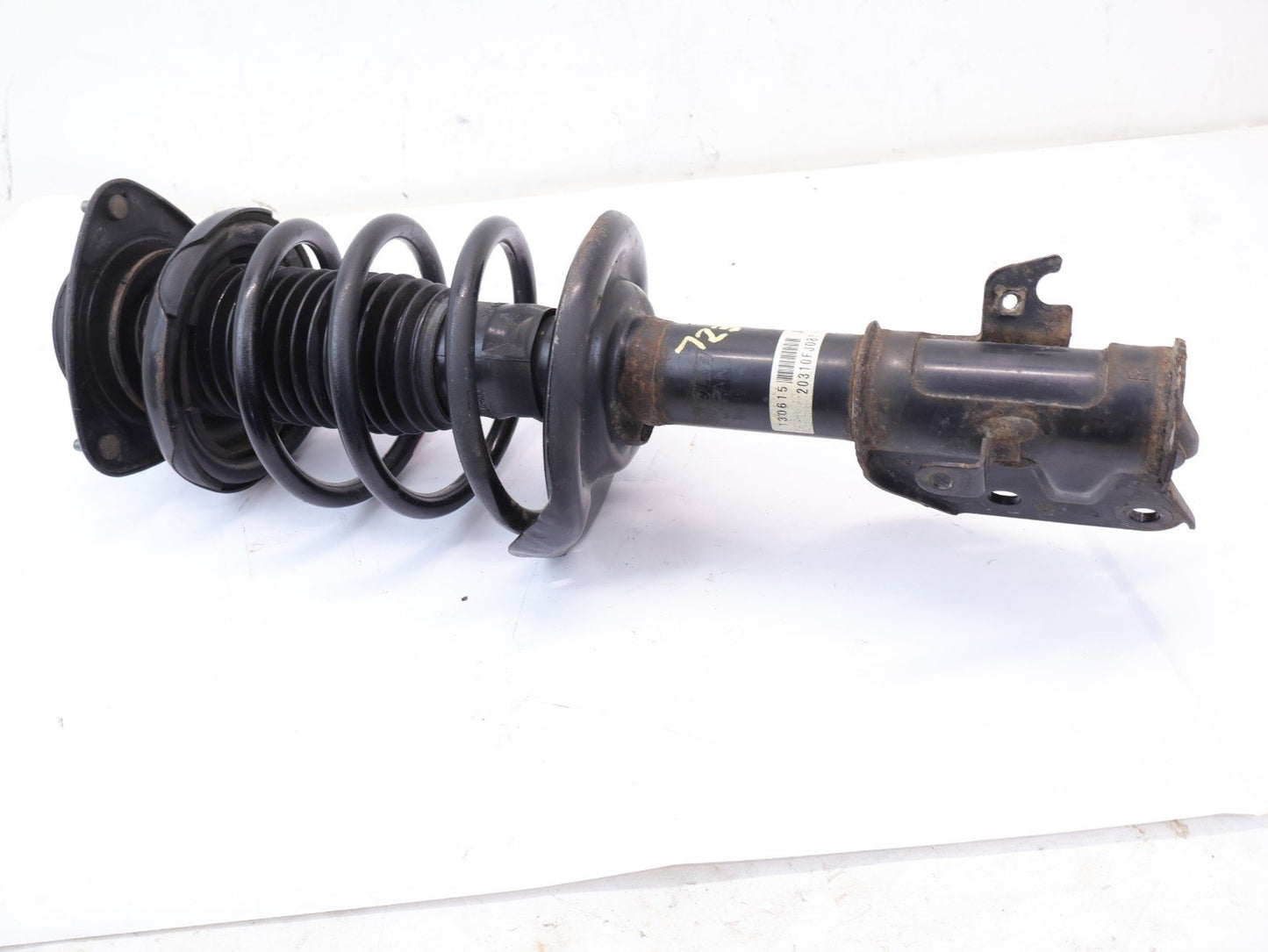 2013-2017 Subaru Crosstrek Front Strut Spring Passenger RH 20310FJ081 OEM 13-17