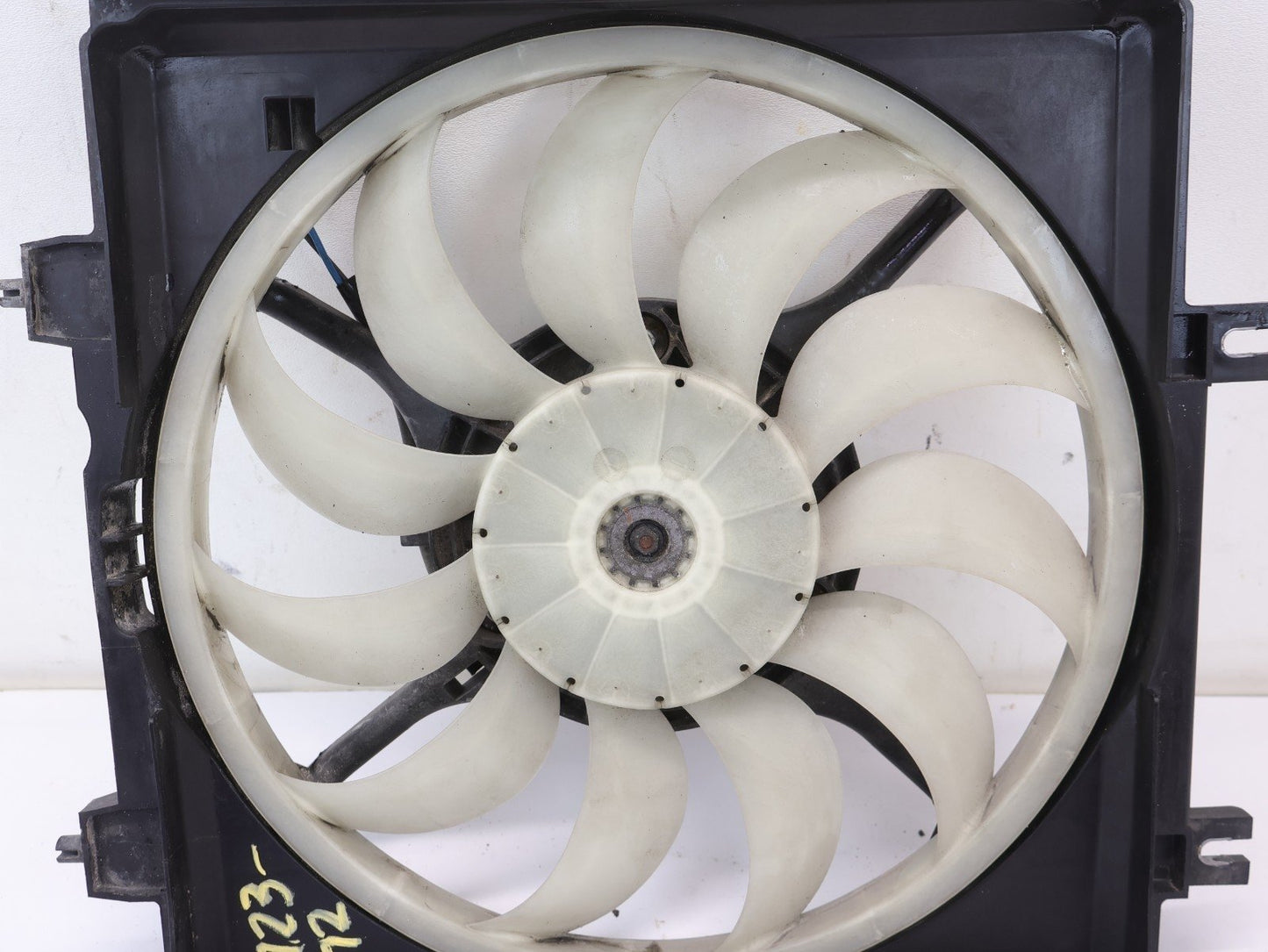 2013-2017 Subaru Crosstrek Radiator Cooling Fan Assembly 11 Blade Condenser OEM