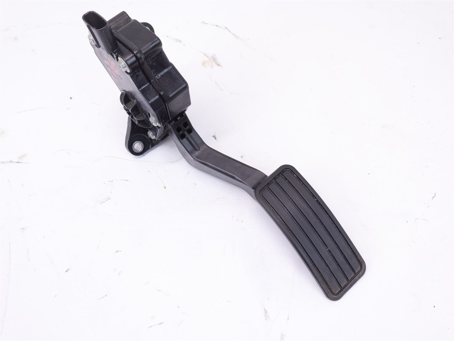 2013-2017 Subaru XV Crosstrek Gas Pedal Accelerator 36010FJ010 Fuel OEM