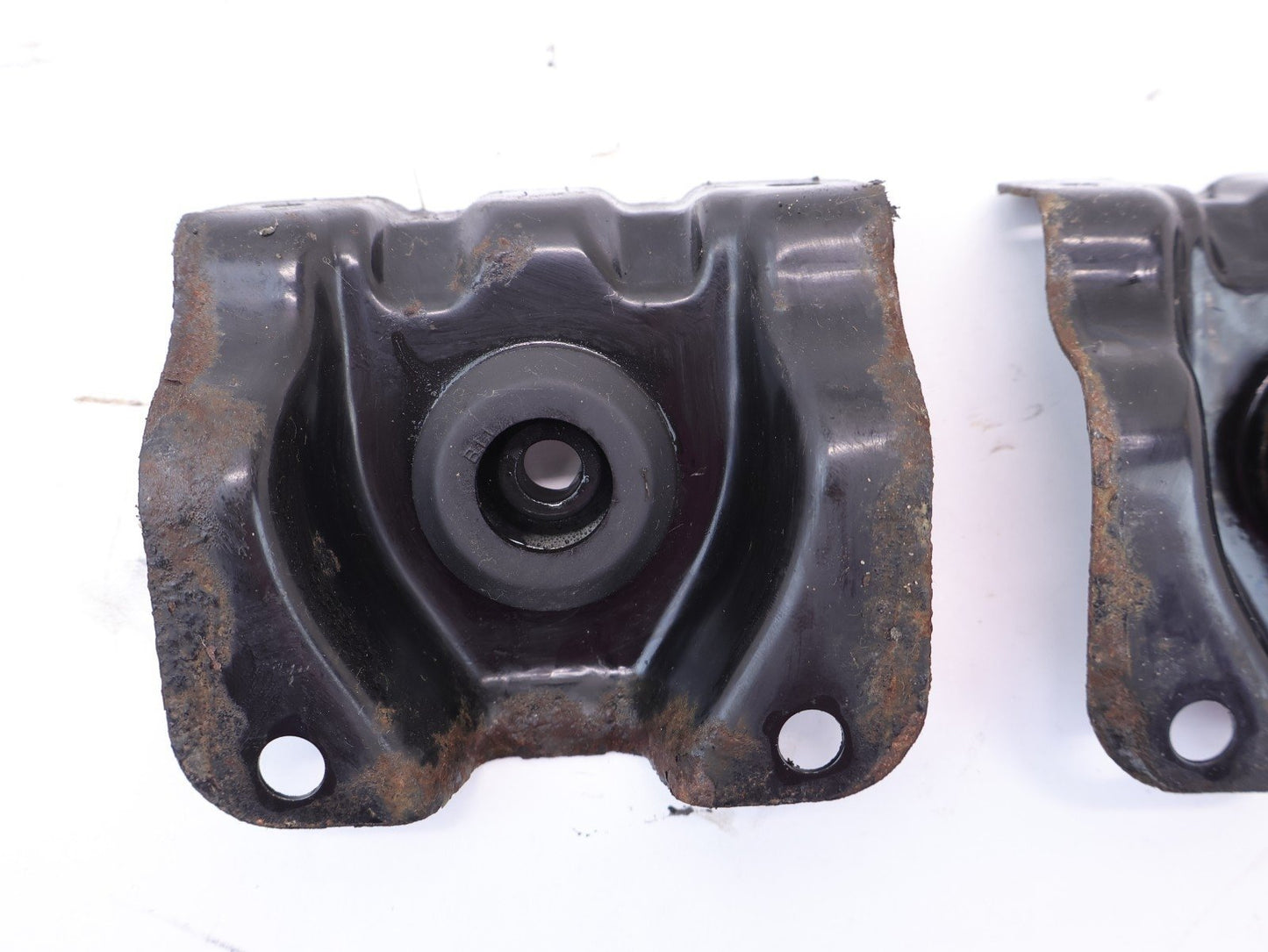 2013-2017 Subaru XV Crosstrek Radiator Mount Bracket Lower Set Pair OEM